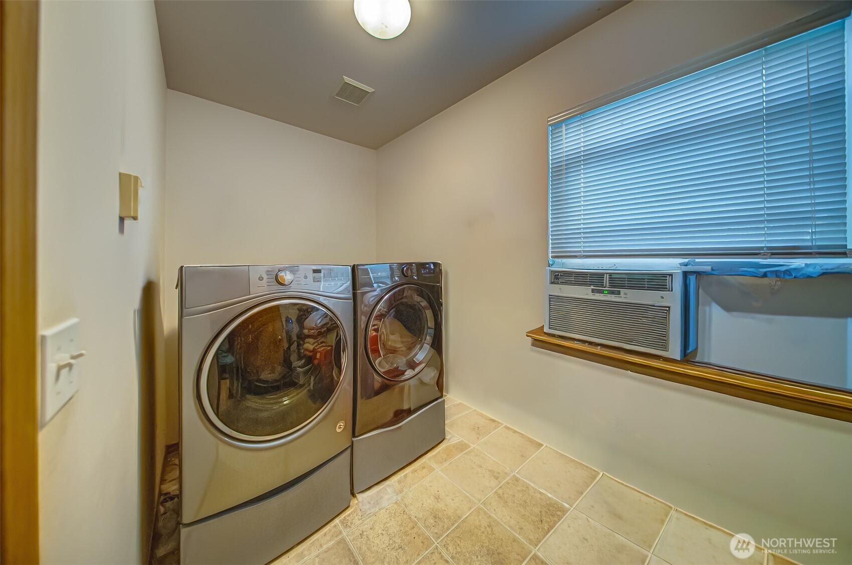 1608 185th Street Ct Property Photo 10