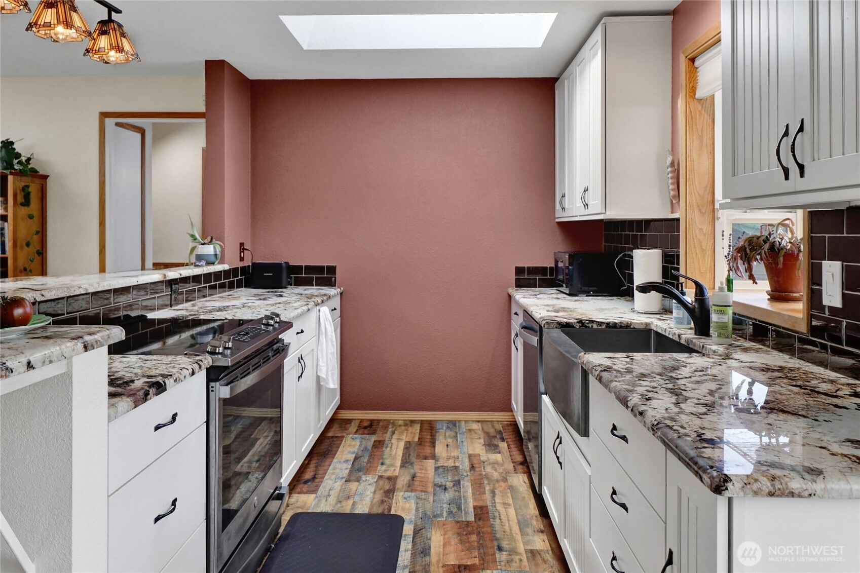 2413 N 18th Place Property Photo 14