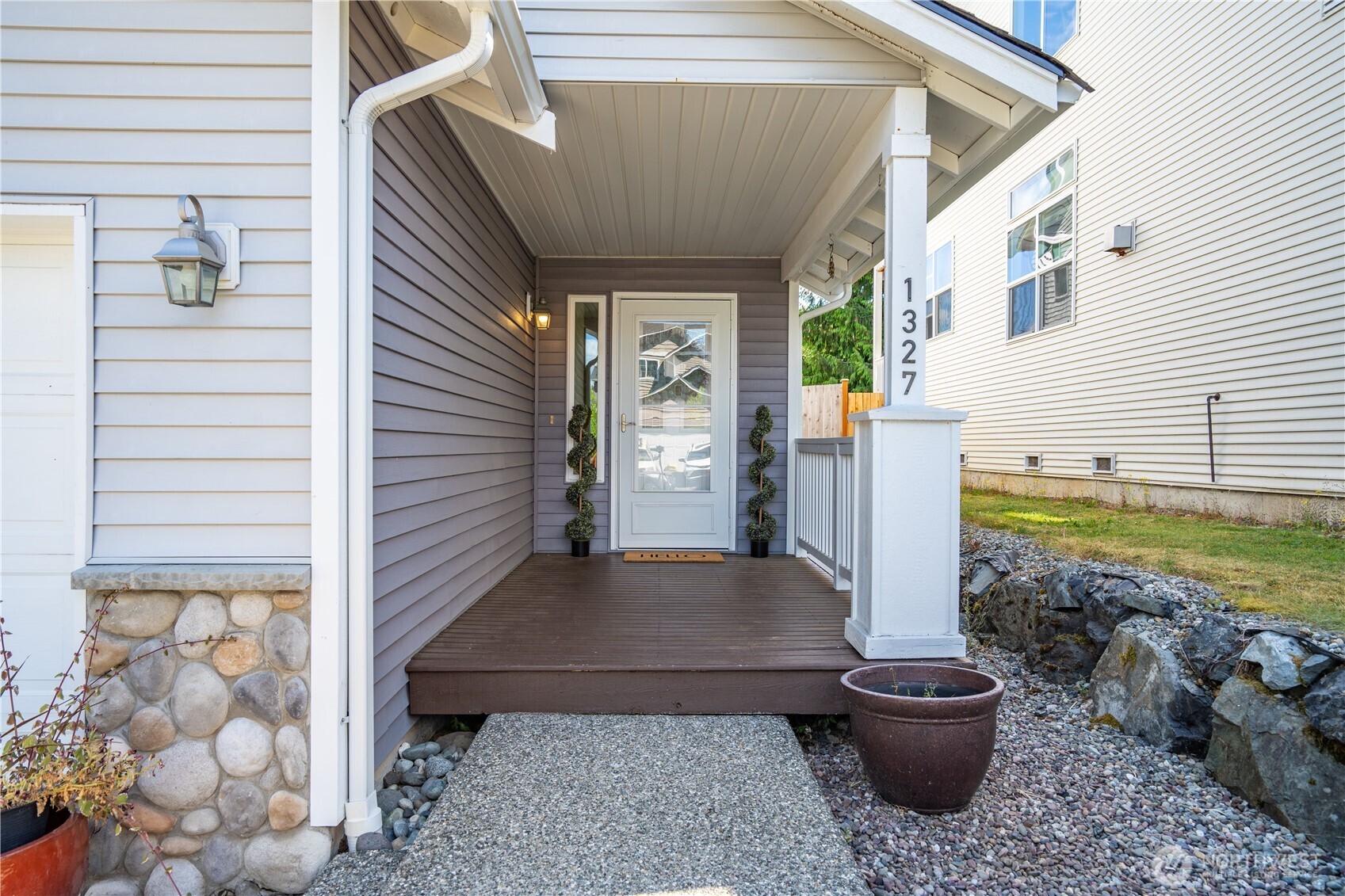 1327 113th Avenue Property Photo 3
