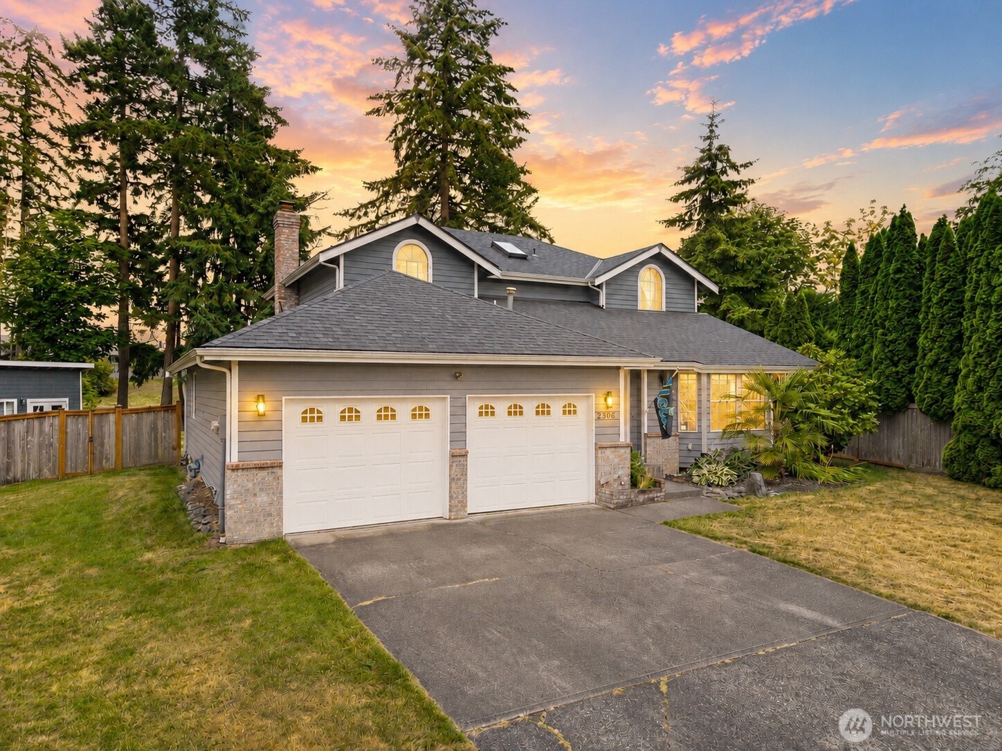 2306 38th Avenue Property Photo 2