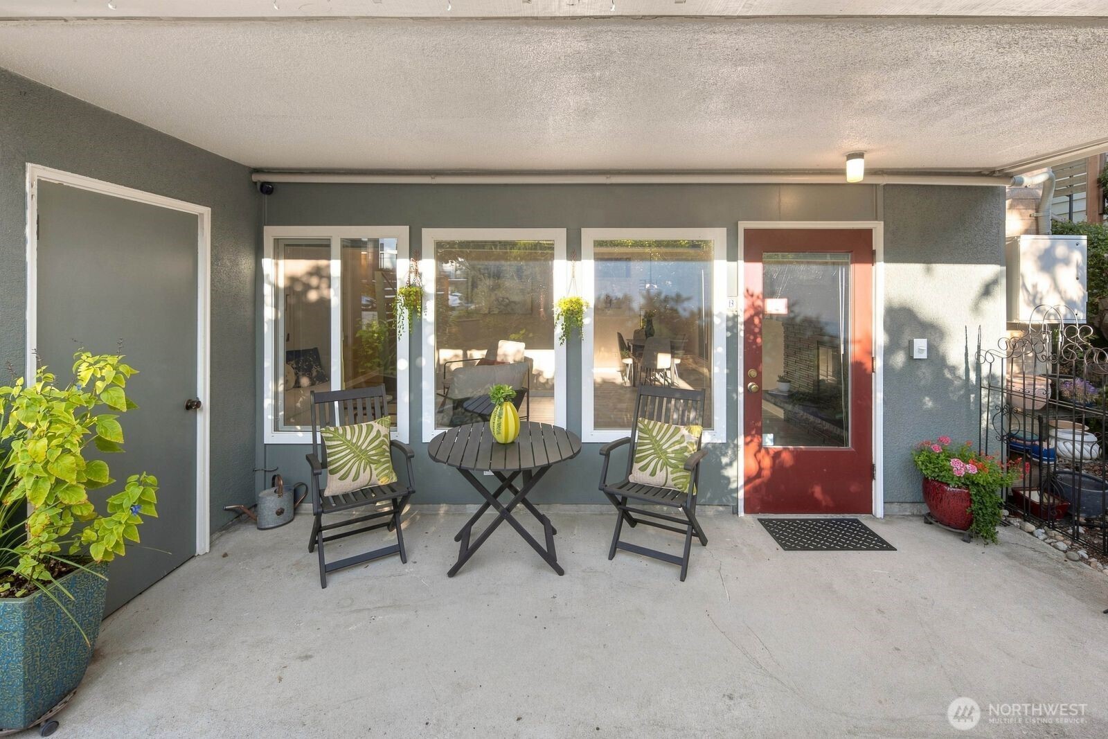 75 E Lynn Street B Property Photo 8
