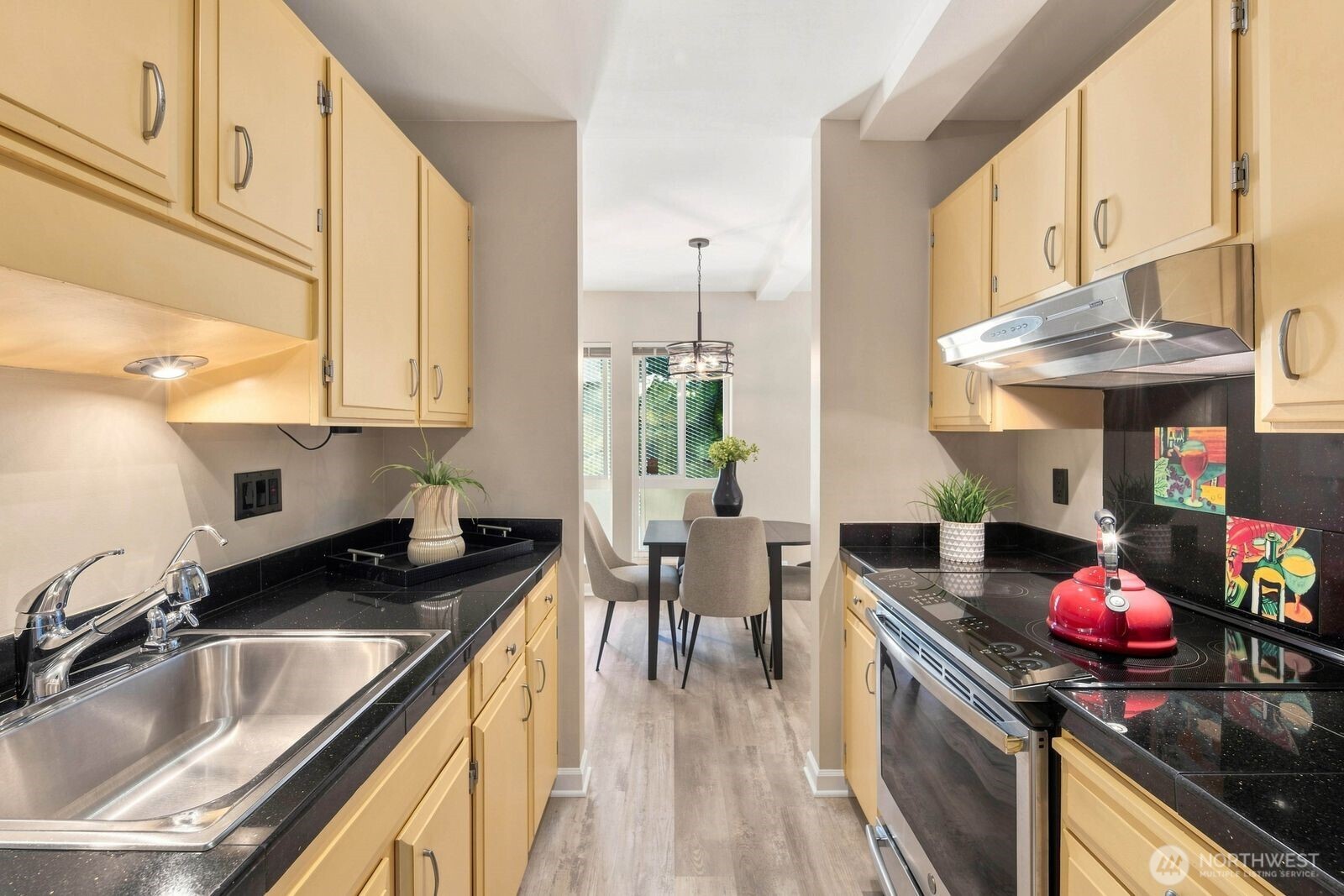 75 E Lynn Street B Property Photo 14