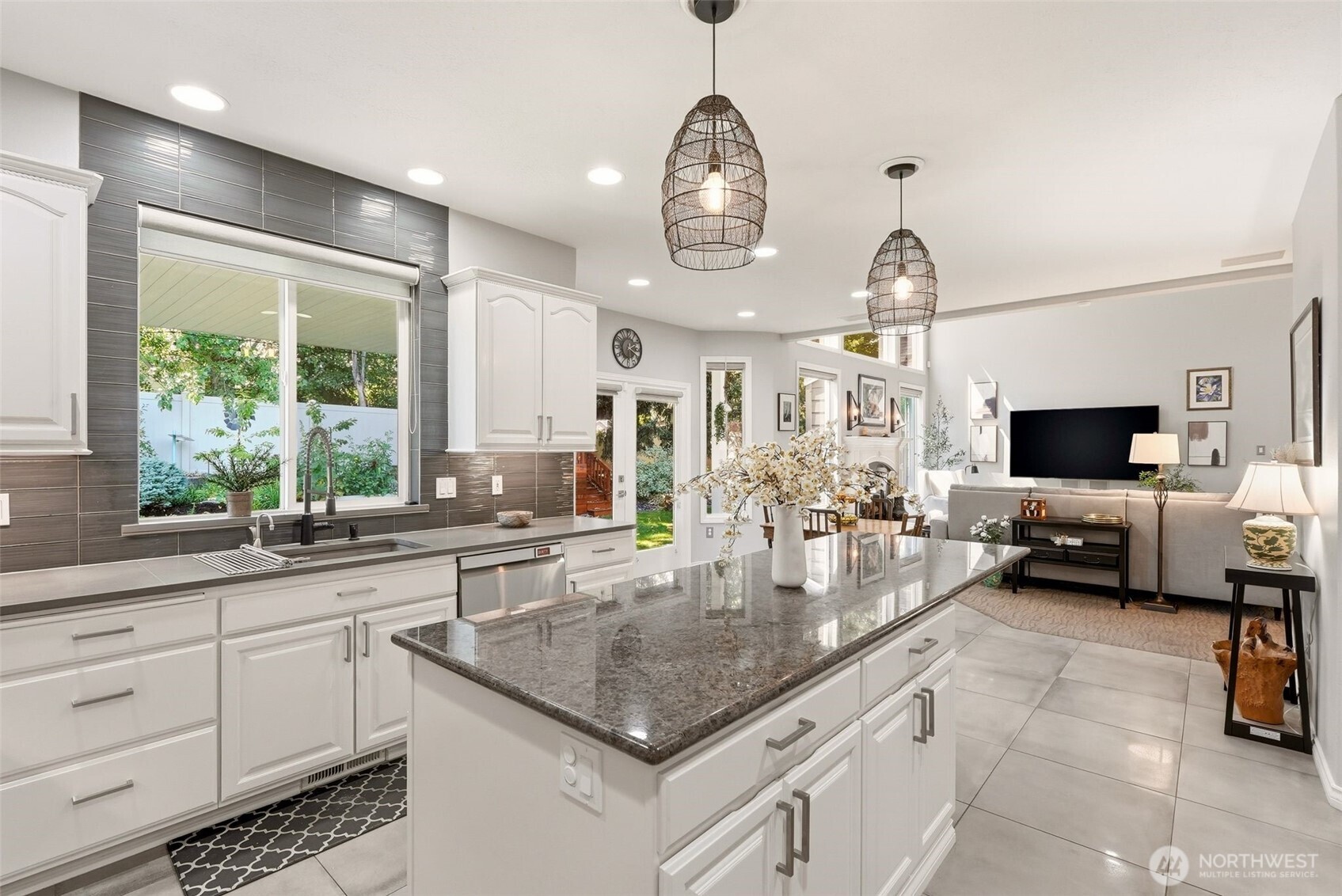 9111 N Kensington Drive Property Photo 13