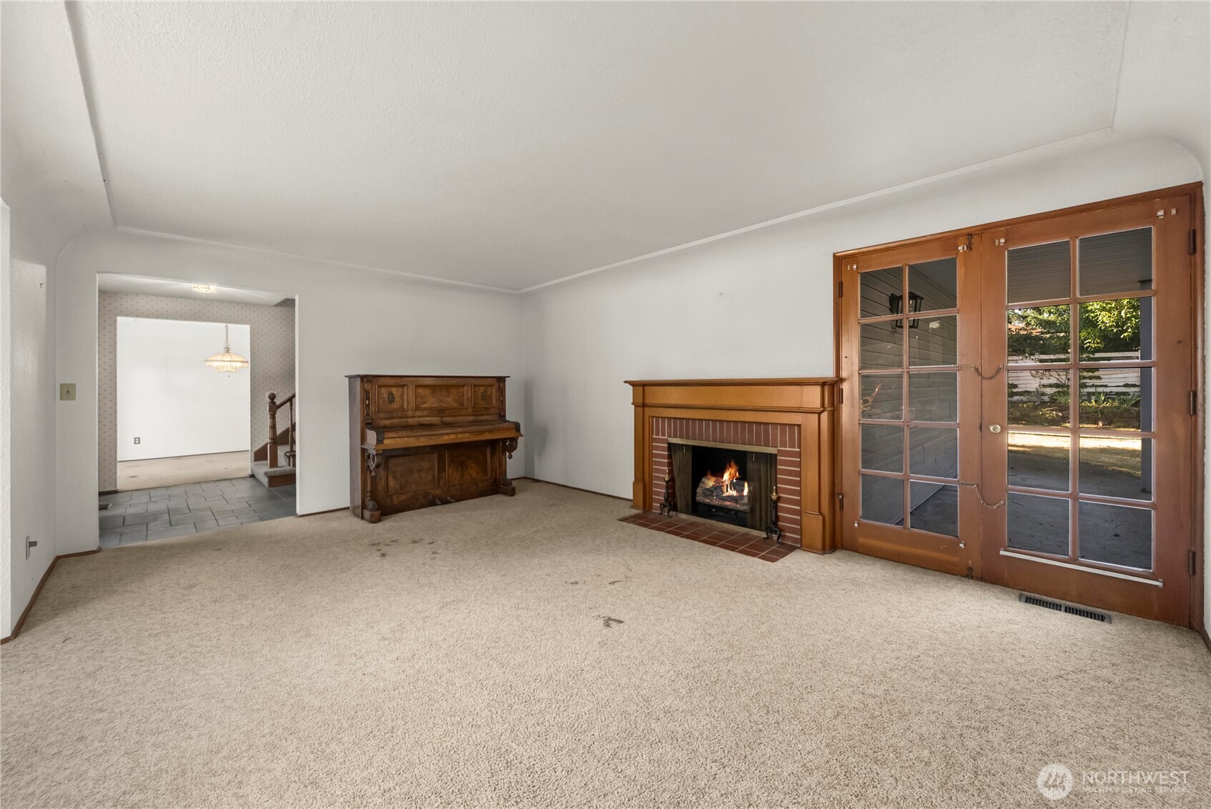 3129 Sylvia Boulevard Property Photo 2