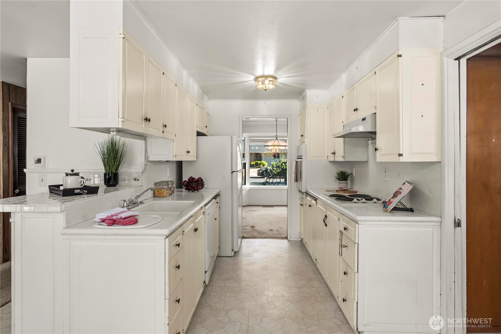 3129 Sylvia Boulevard Property Photo 7