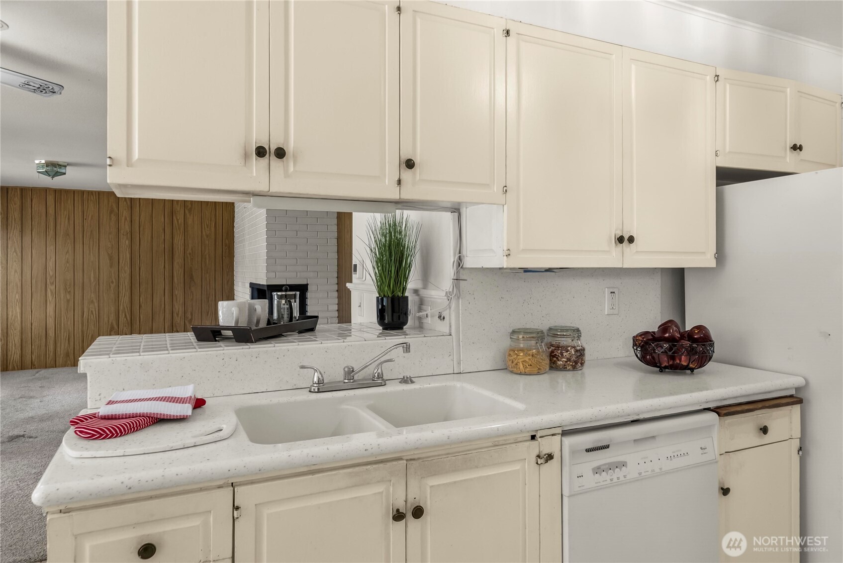 3129 Sylvia Boulevard Property Photo 8