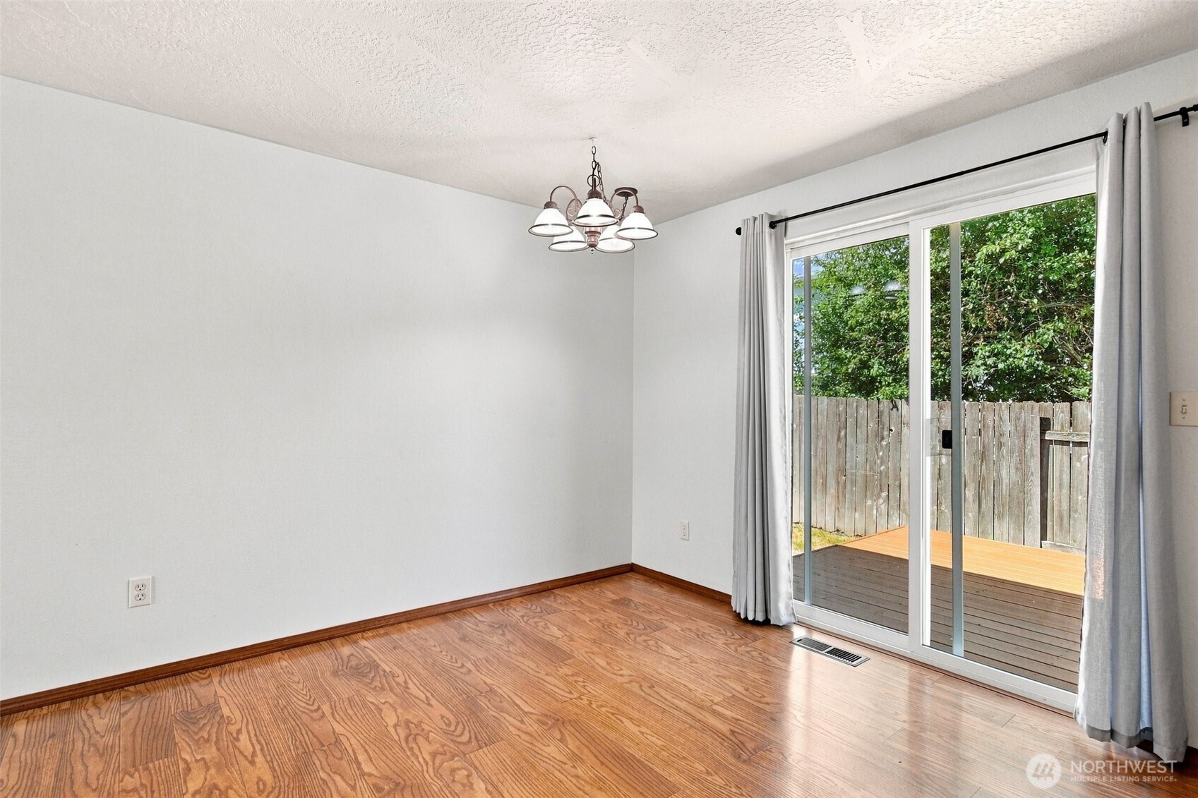 106 Mission Property Photo 11