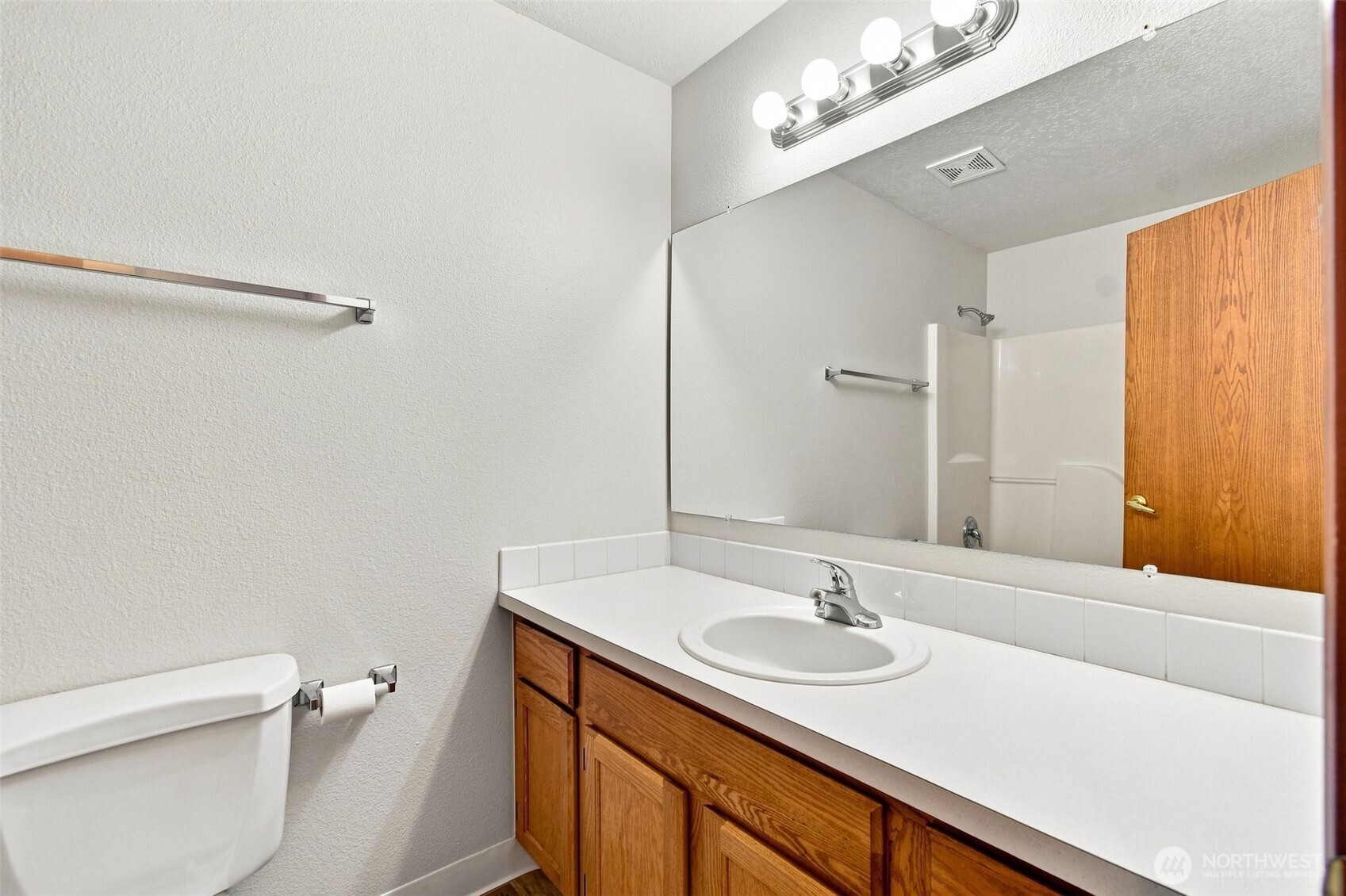 106 Mission Property Photo 13