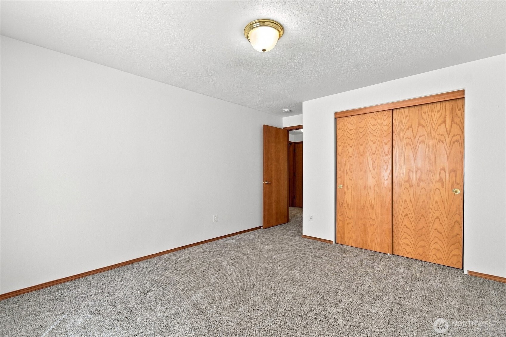 106 Mission Property Photo 22