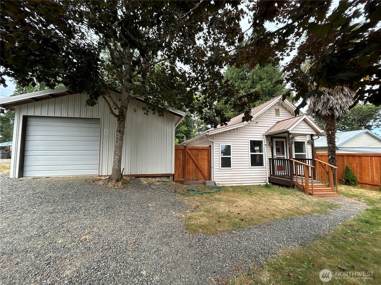 1270 Retsil Road Property Photo 1