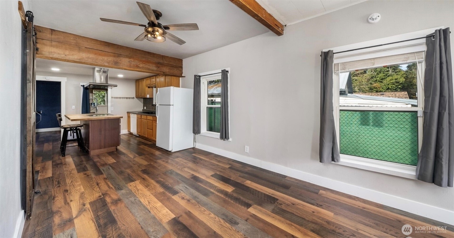 1270 Retsil Road Property Photo 9