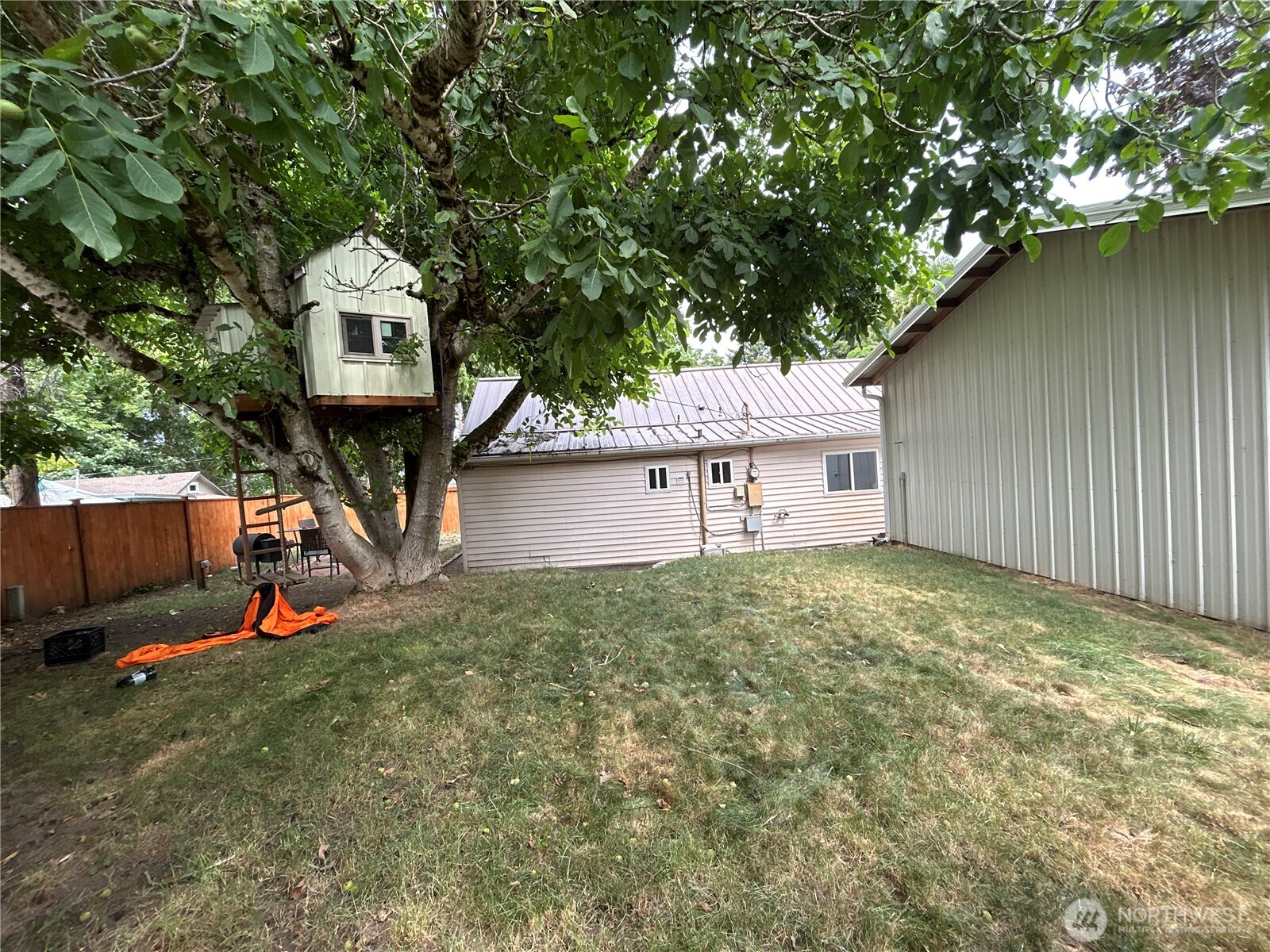 1270 Retsil Road Property Photo 15