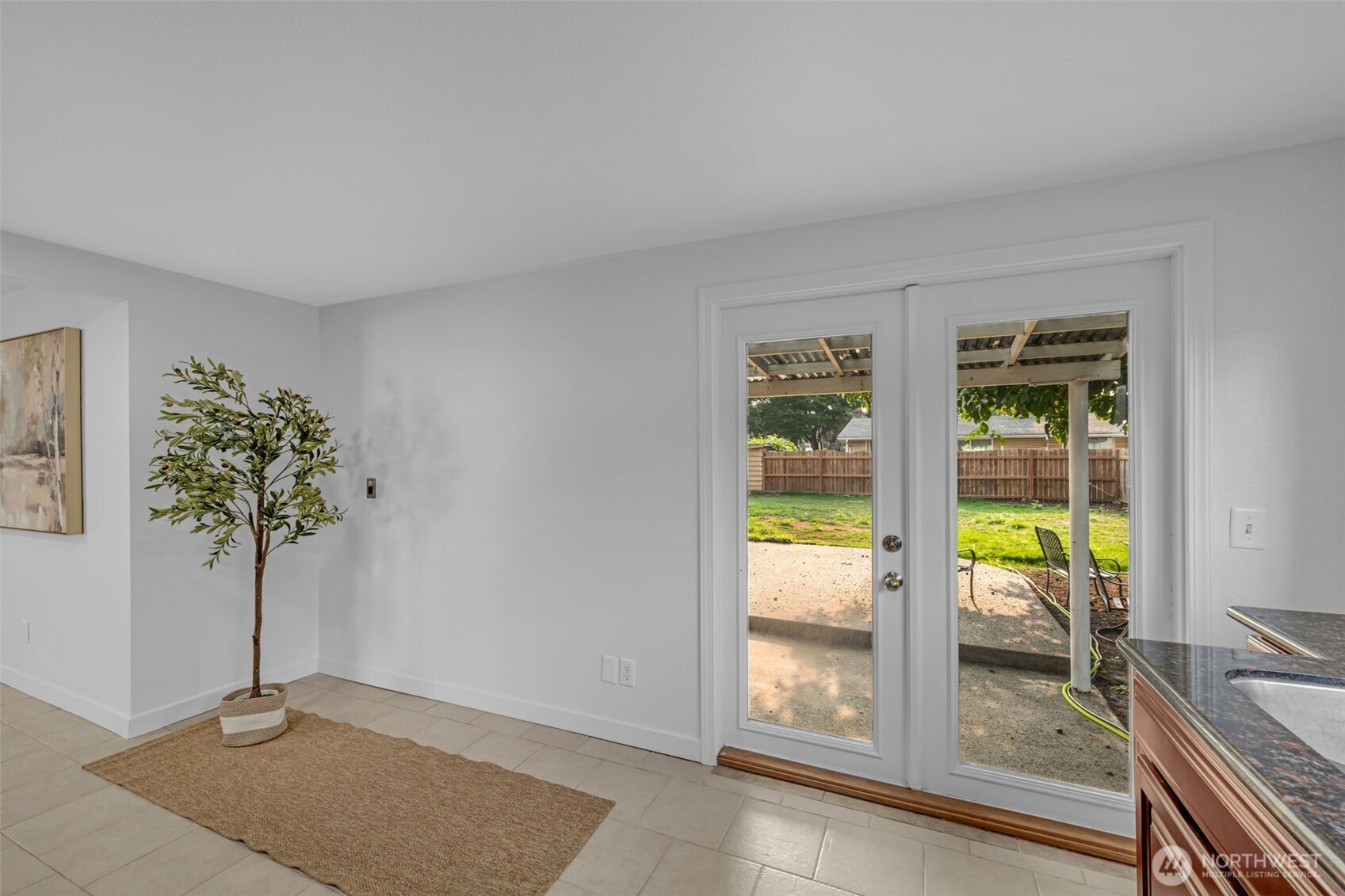 1510 Mcmillan Avenue Property Photo 15