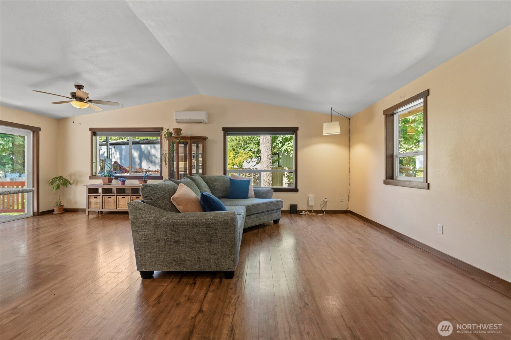 44303 Pine Road Property Photo 4
