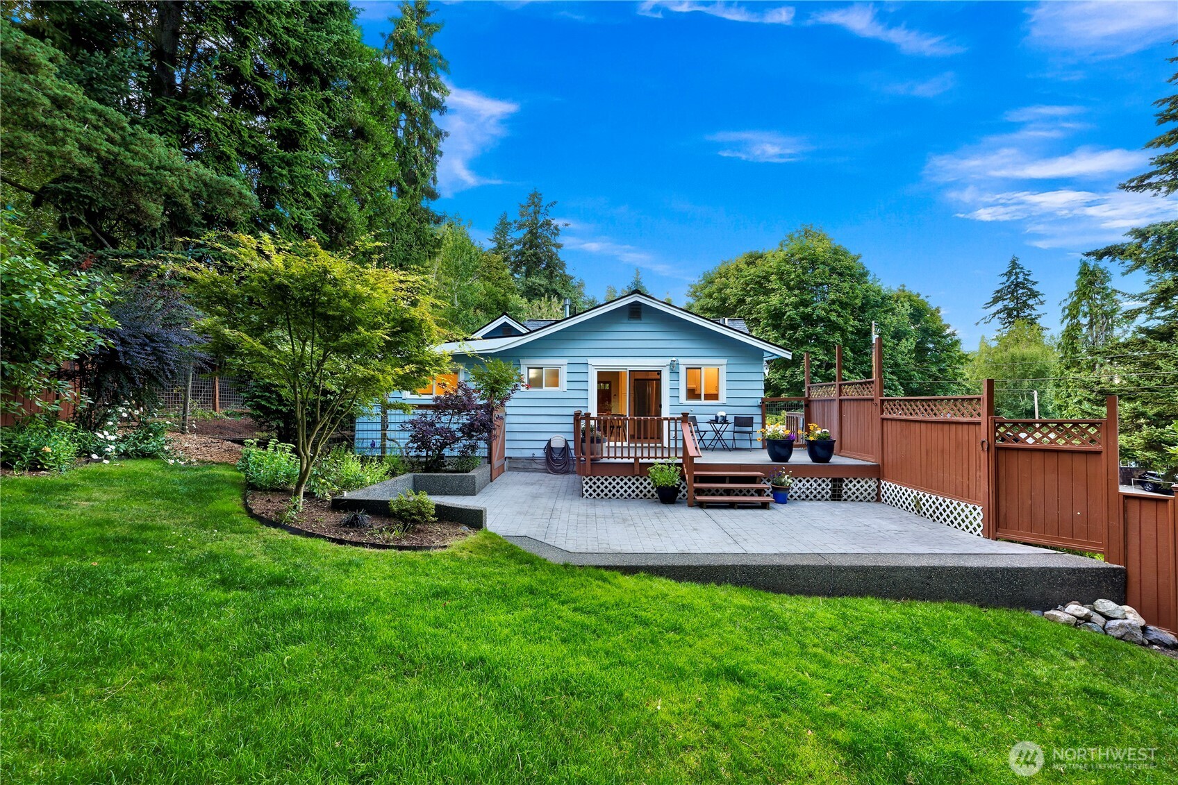 137 33rd Street Property Photo 5