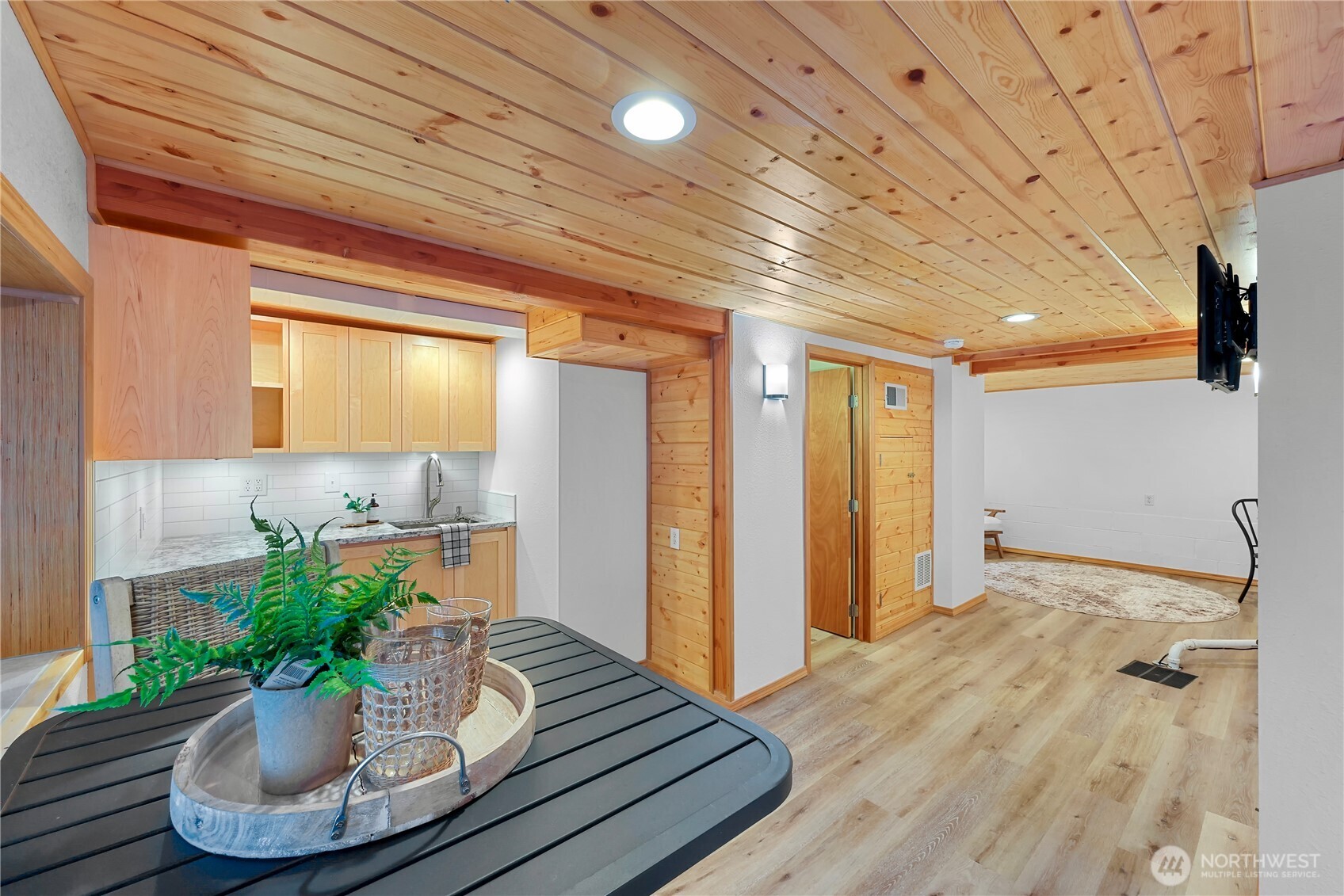 137 33rd Street Property Photo 23