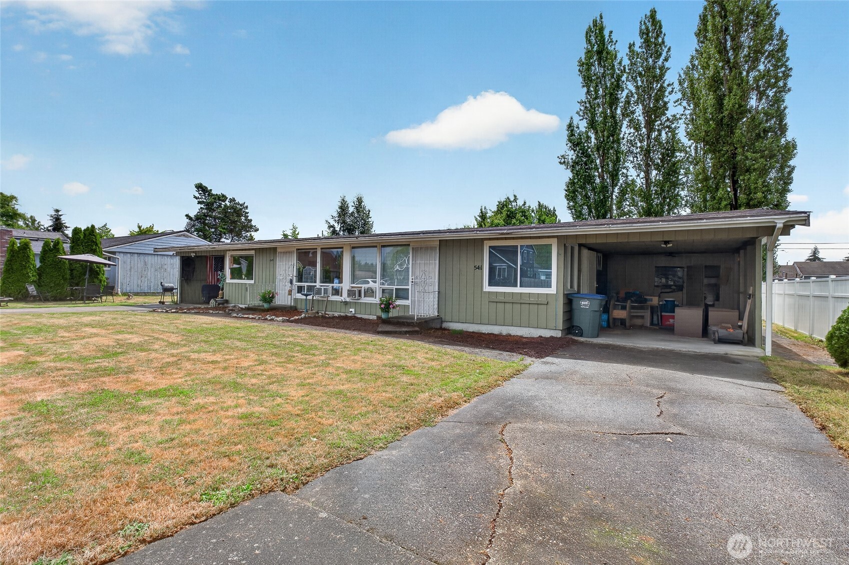 541 545 D Street Property Photo 4