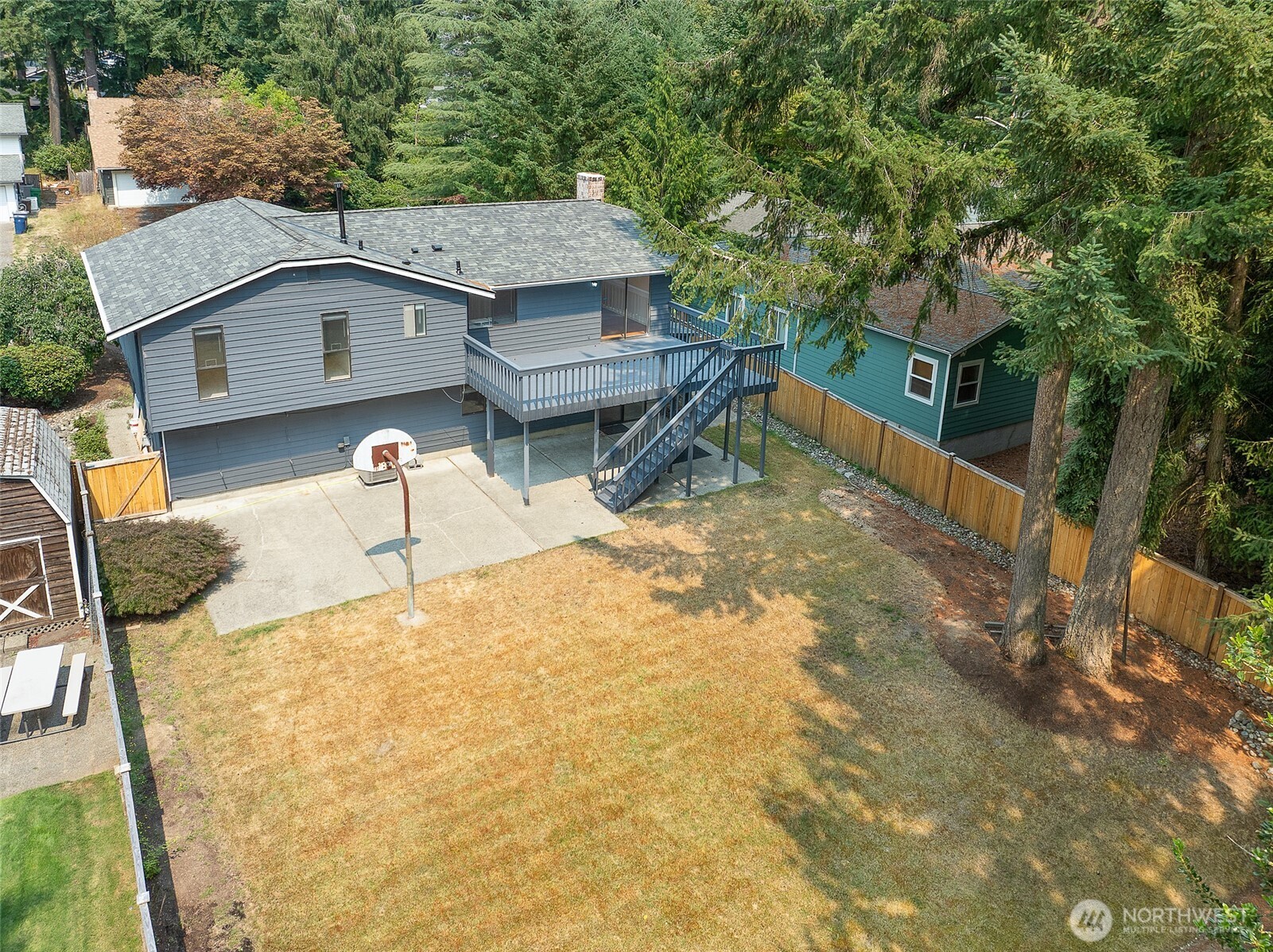 16531 Ne 98th Ct Property Photo 3