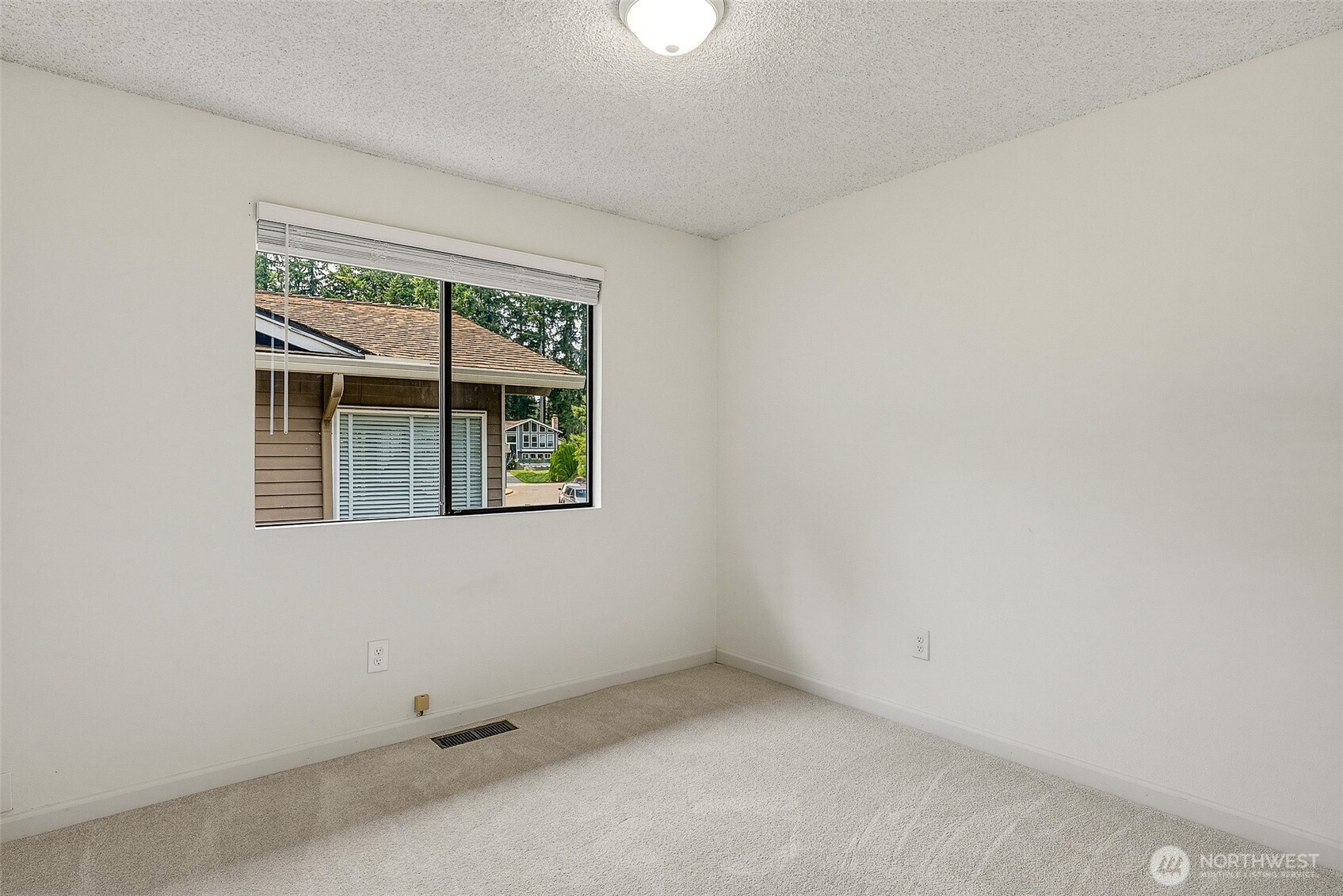 16531 Ne 98th Ct Property Photo 19