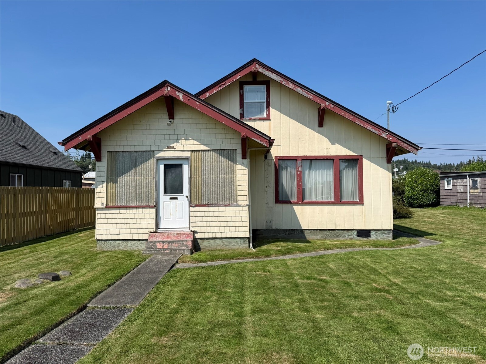 1808 Pacific Avenue Property Photo 1