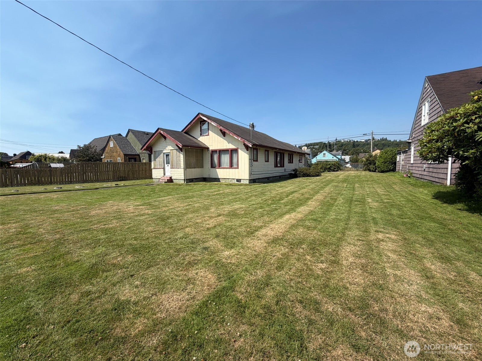 1808 Pacific Avenue Property Photo 3