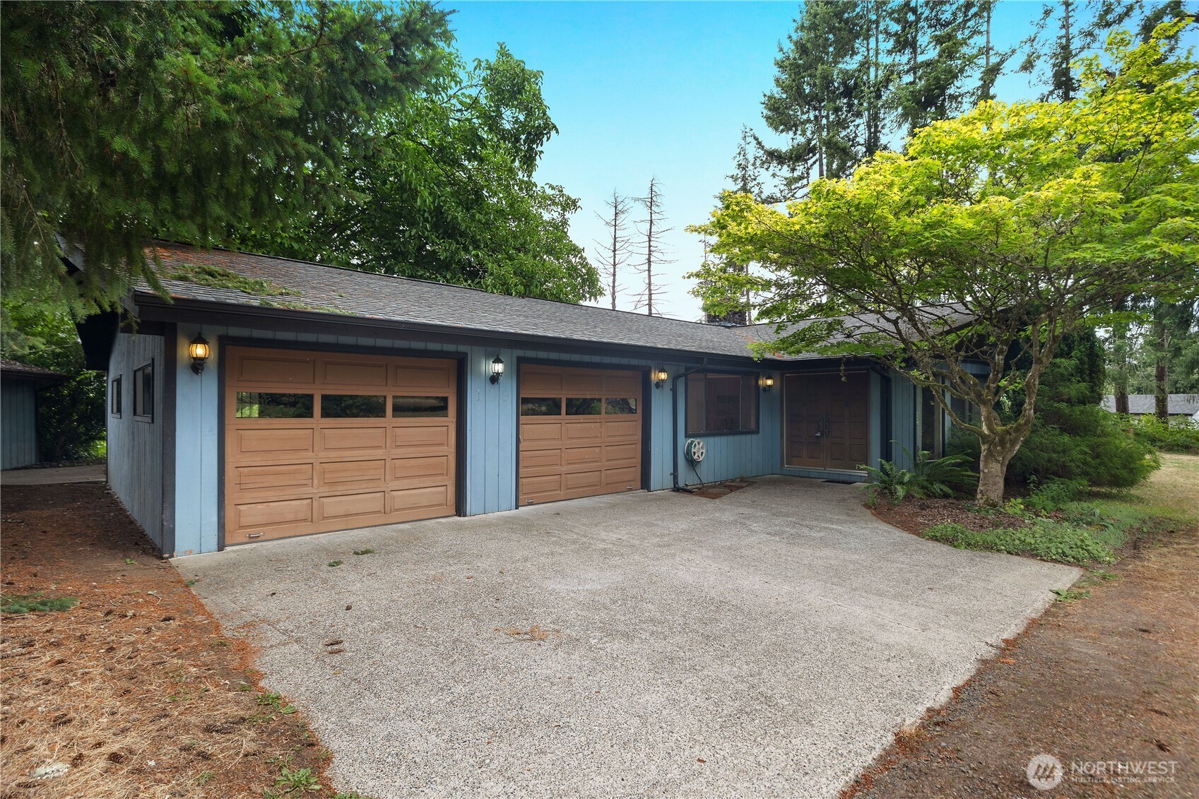 111 Elm View Avenue Property Photo 2