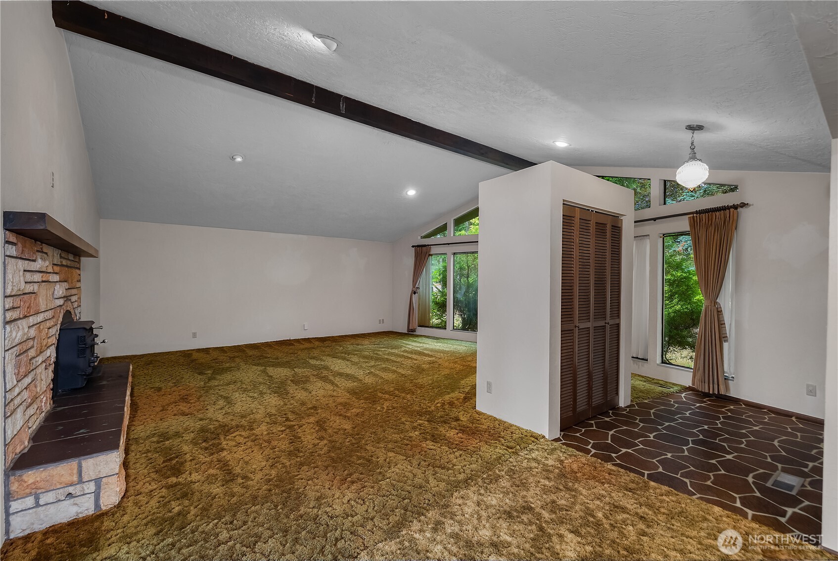 111 Elm View Avenue Property Photo 4