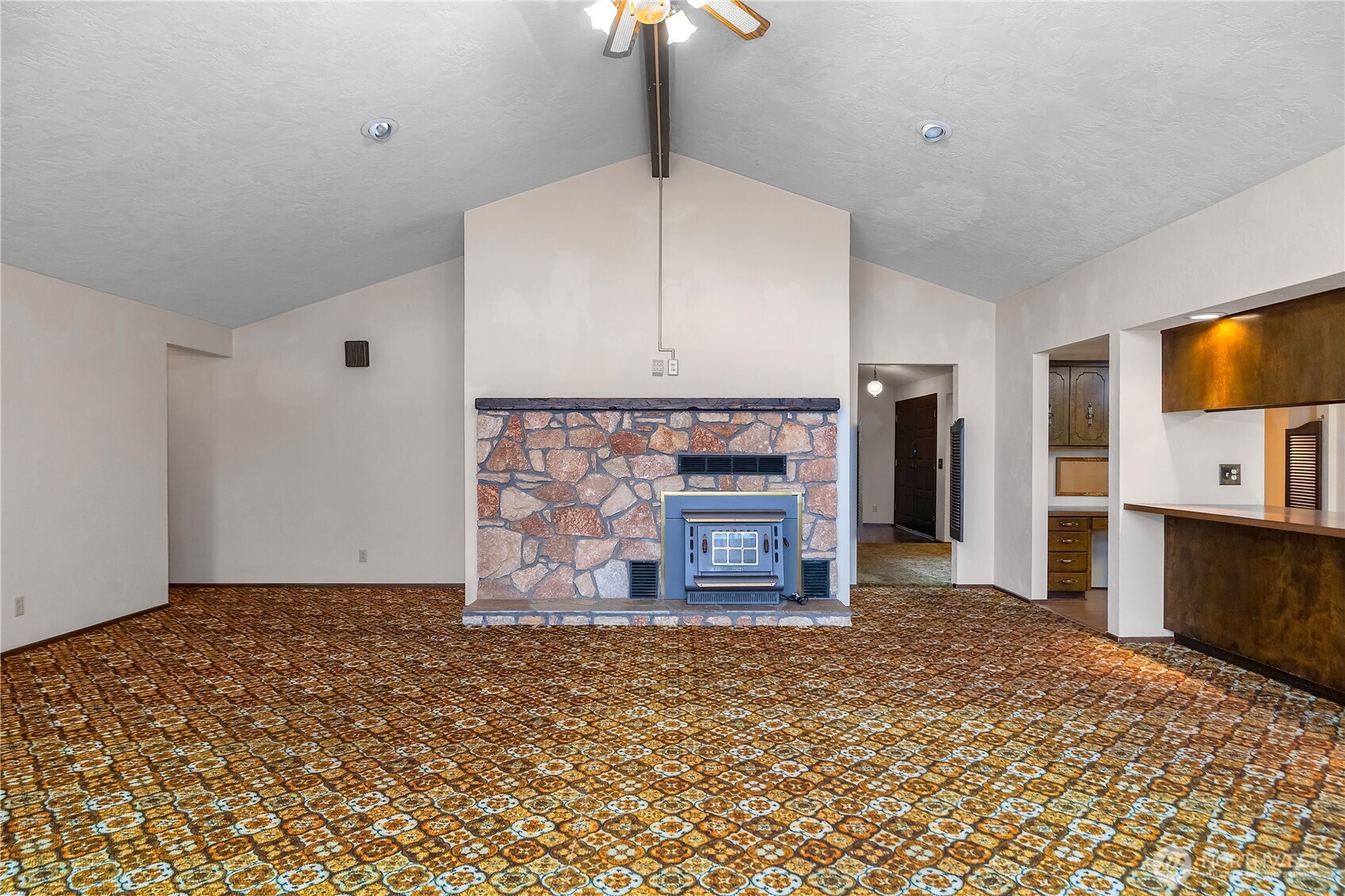 111 Elm View Avenue Property Photo 7