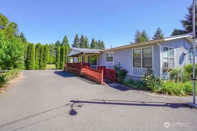 18103 Ne 122nd Avenue Property Photo 4