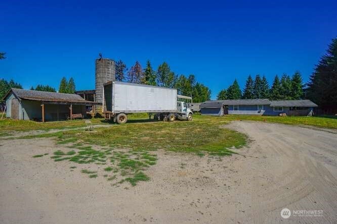 18103 Ne 122nd Avenue Property Photo 24