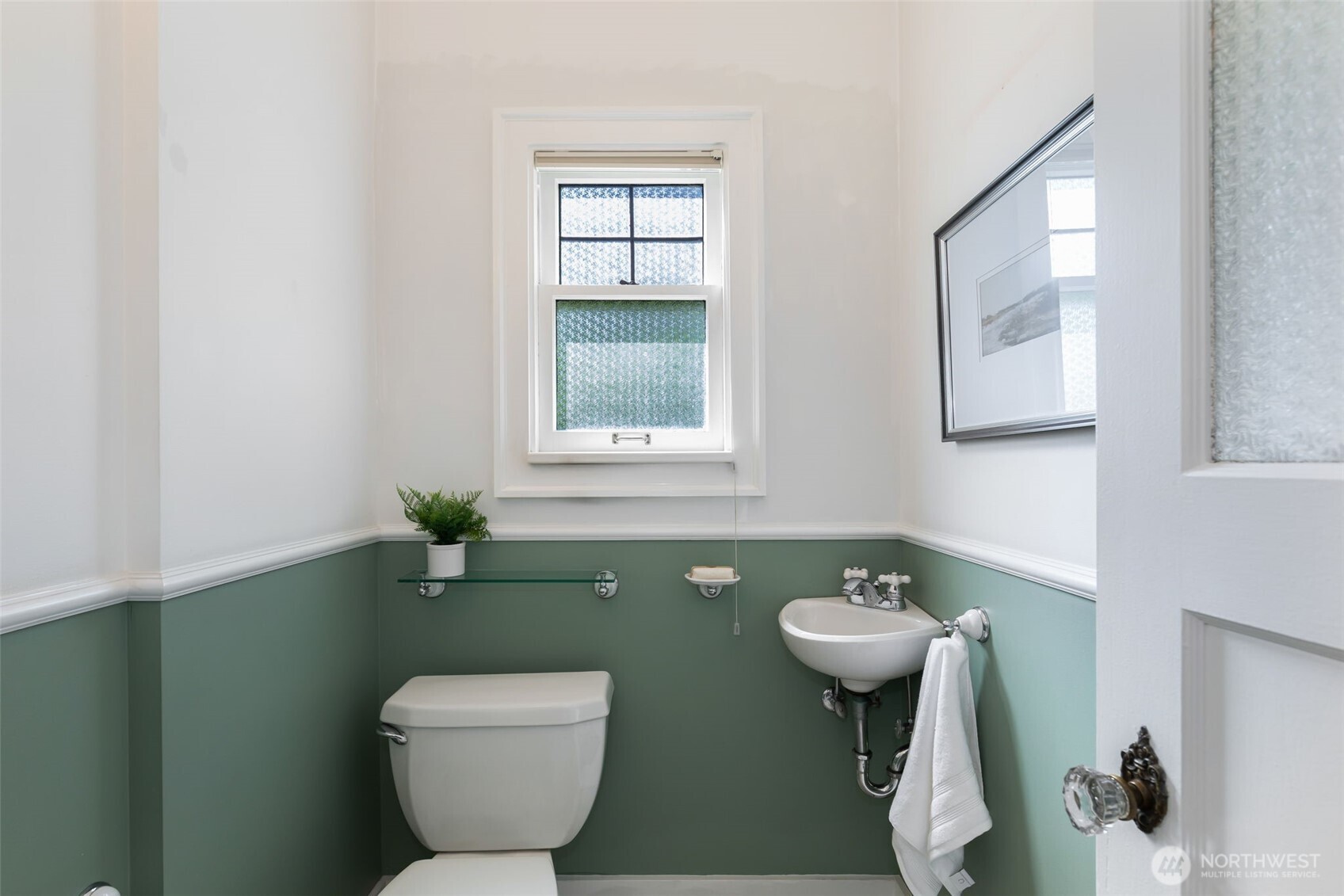431 Smith Street Property Photo 6