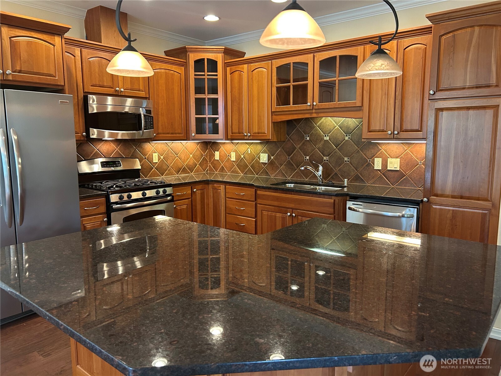 110 Cedar Avenue 203 Property Photo 6