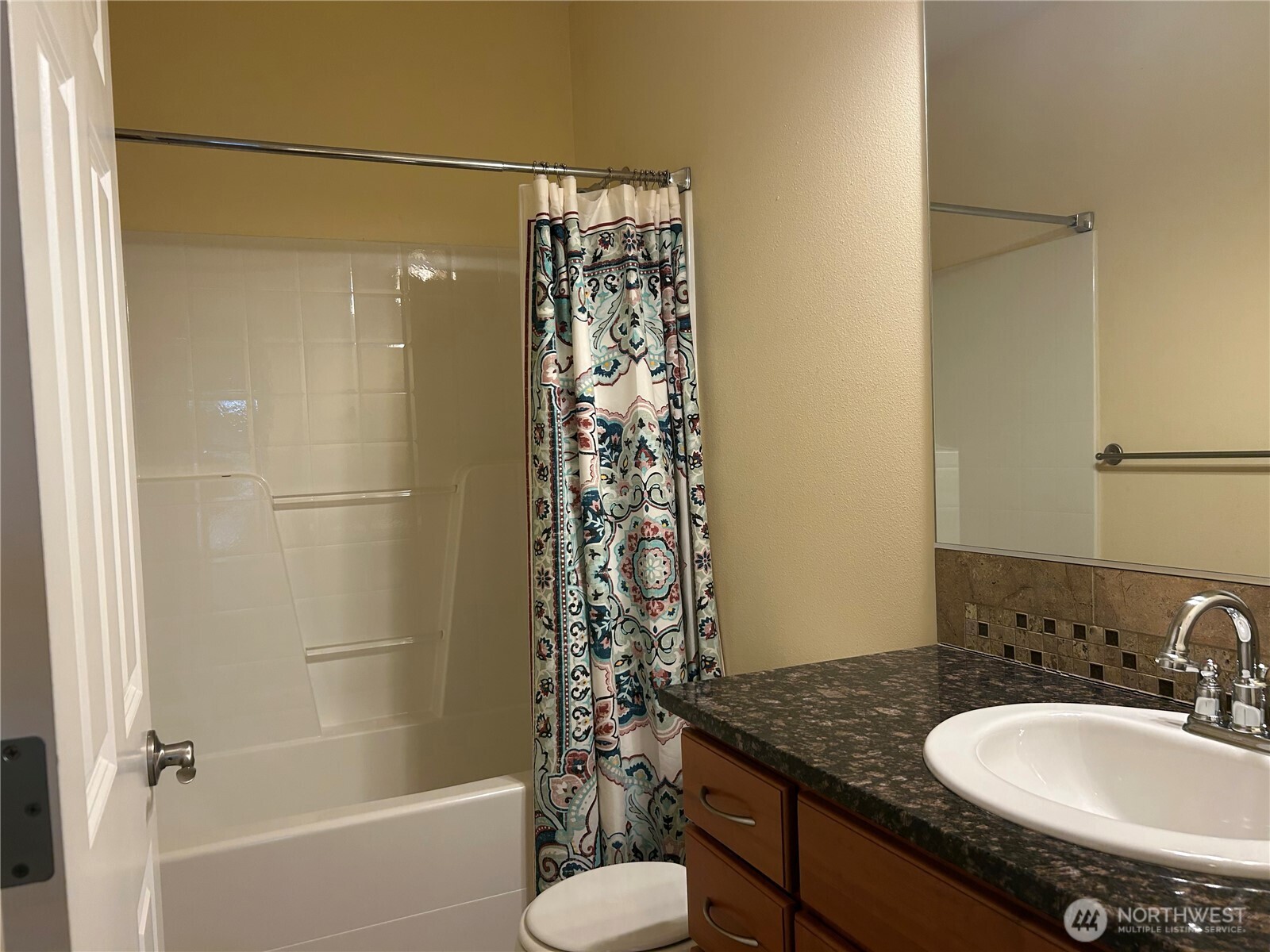 110 Cedar Avenue 203 Property Photo 14