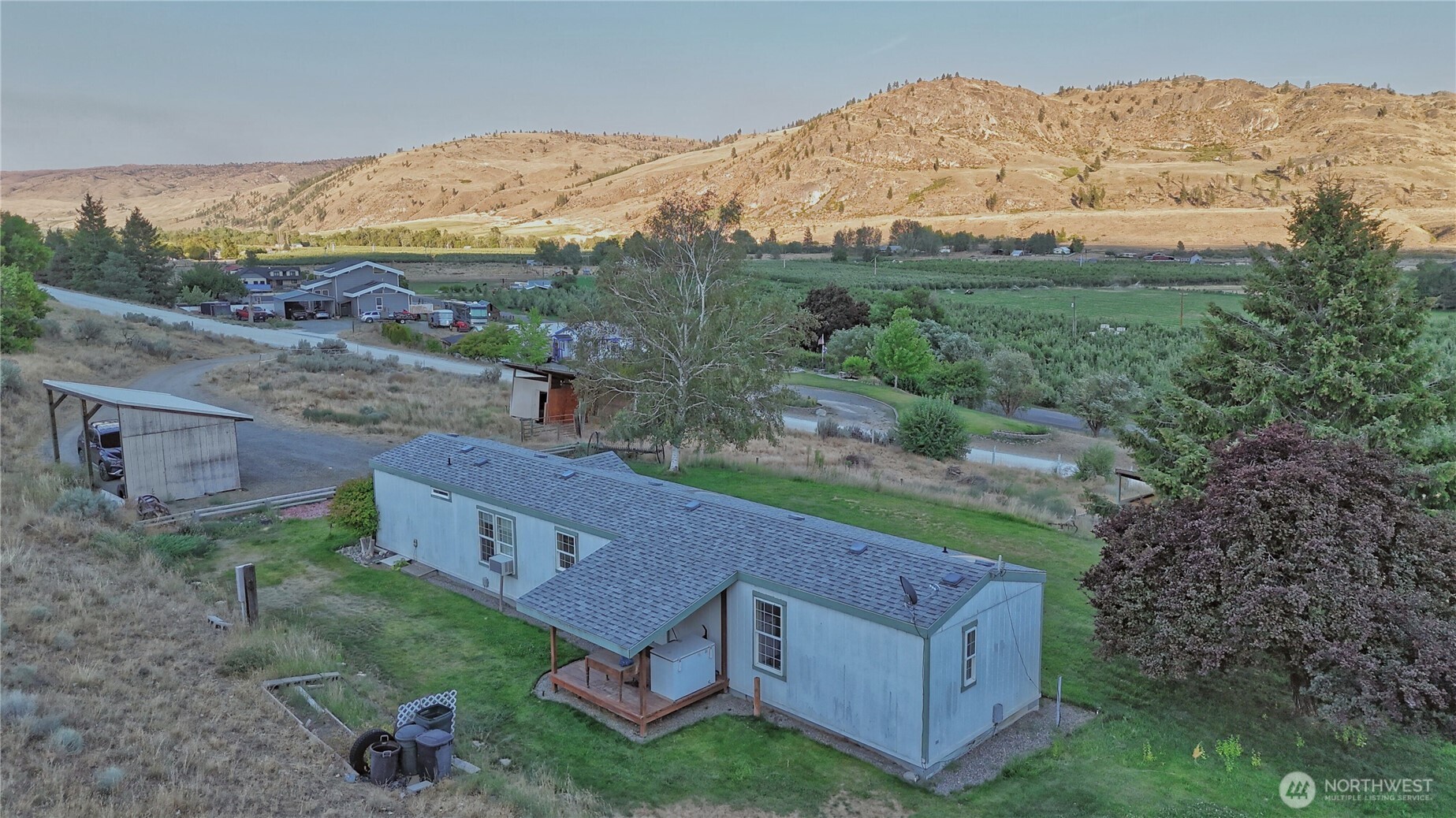 9 Sunrise Heights Road Property Photo 2