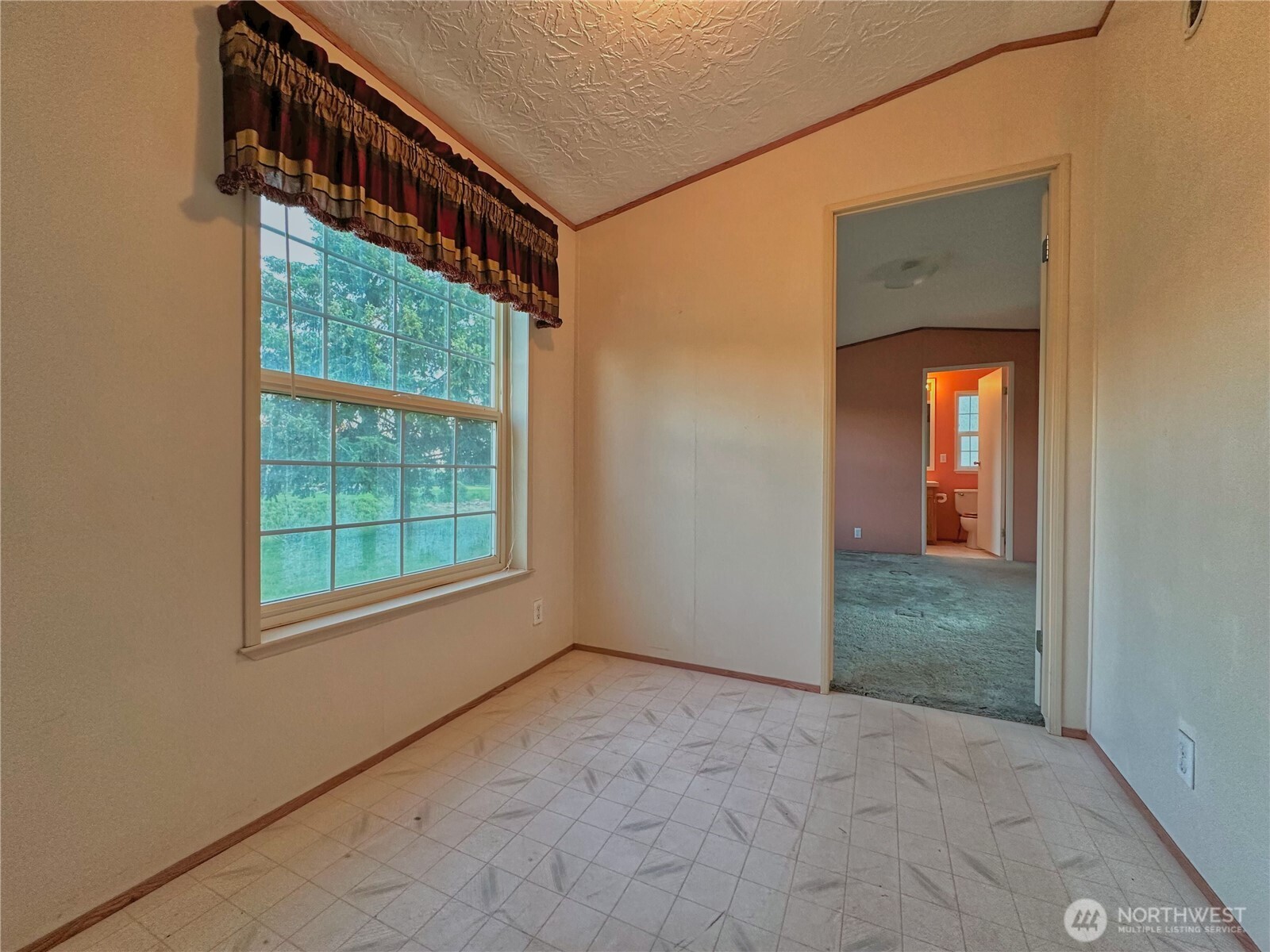 9 Sunrise Heights Road Property Photo 13