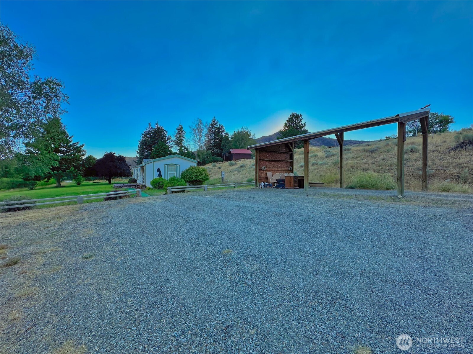 9 Sunrise Heights Road Property Photo 28