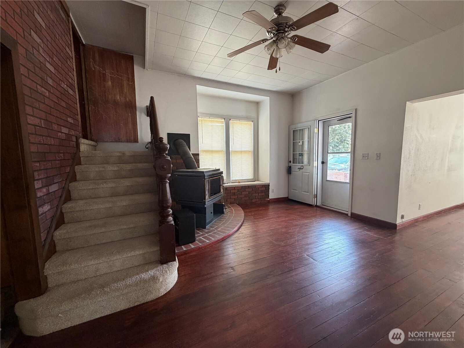 203 E Patit Street Property Photo 5