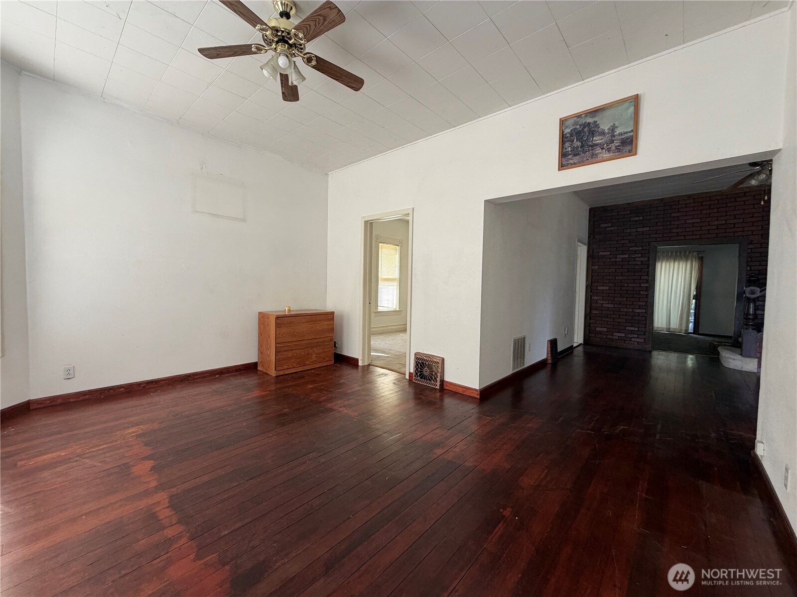 203 E Patit Street Property Photo 7