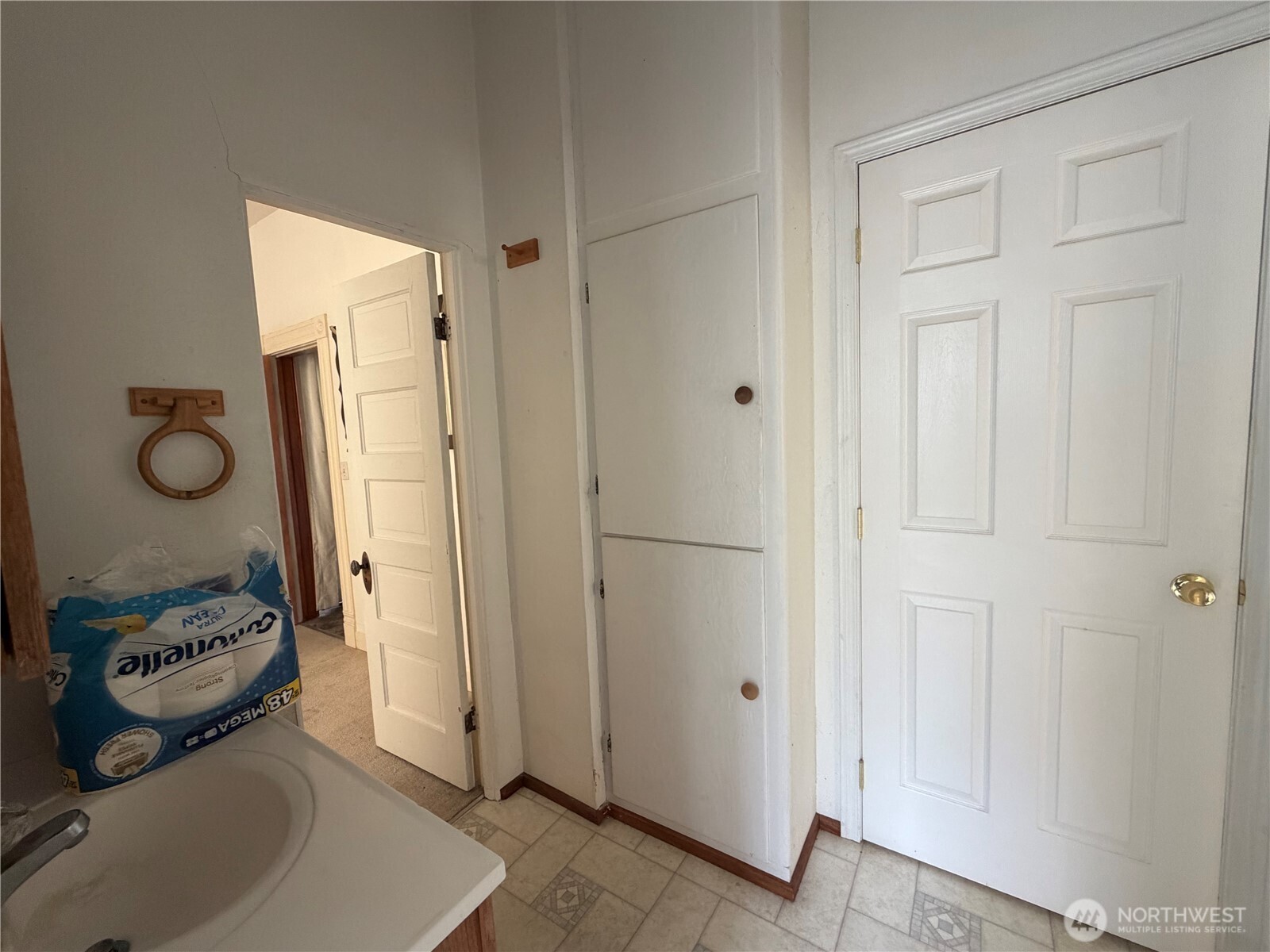 203 E Patit Street Property Photo 13