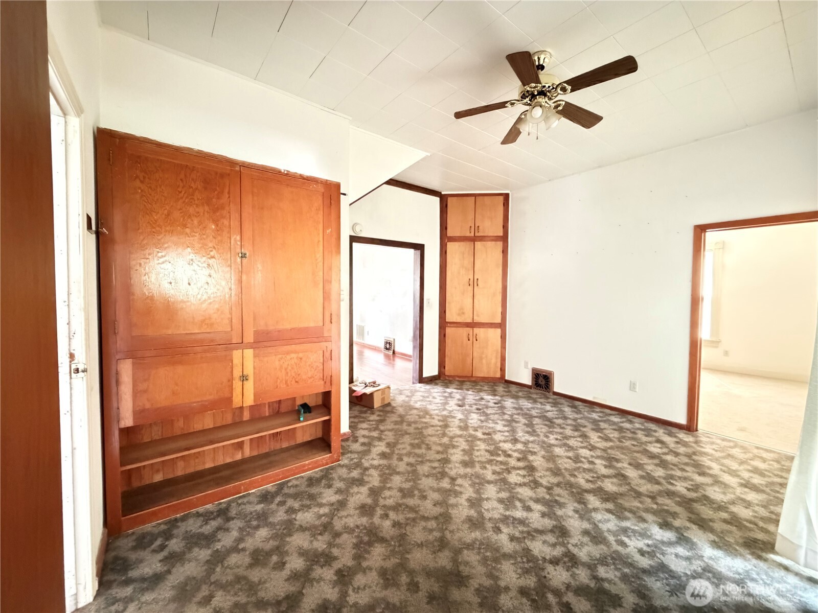 203 E Patit Street Property Photo 18