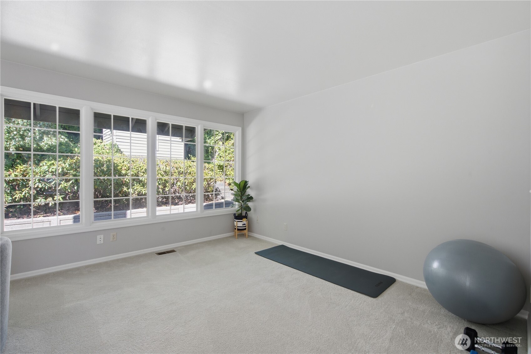 14018 Se 51st Place Property Photo 12
