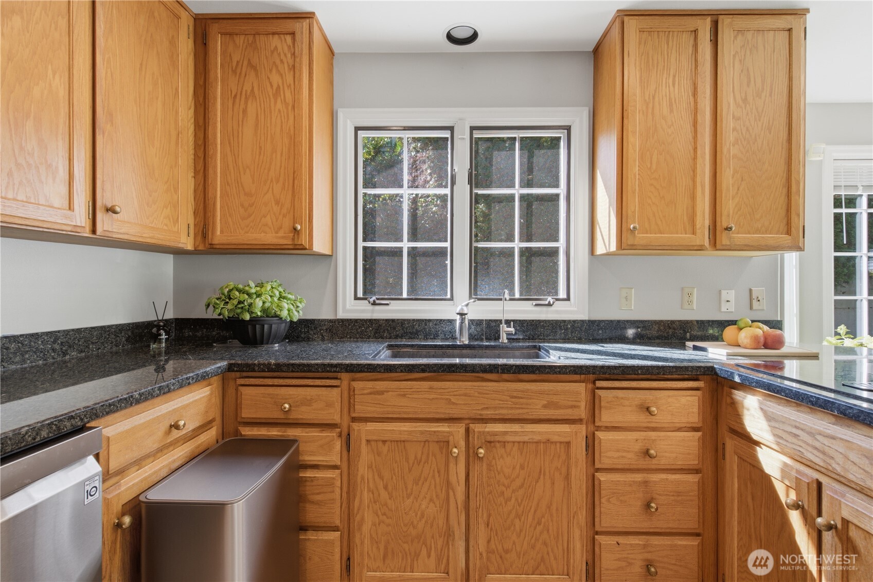 14018 Se 51st Place Property Photo 19