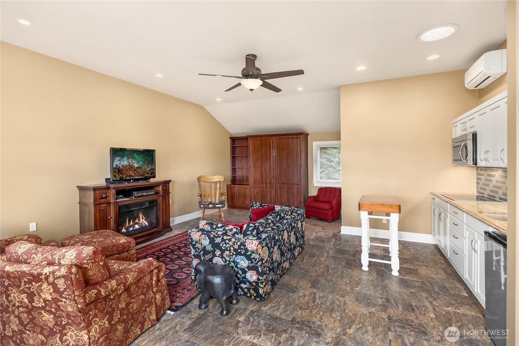 1107 Madison Street Property Photo 37
