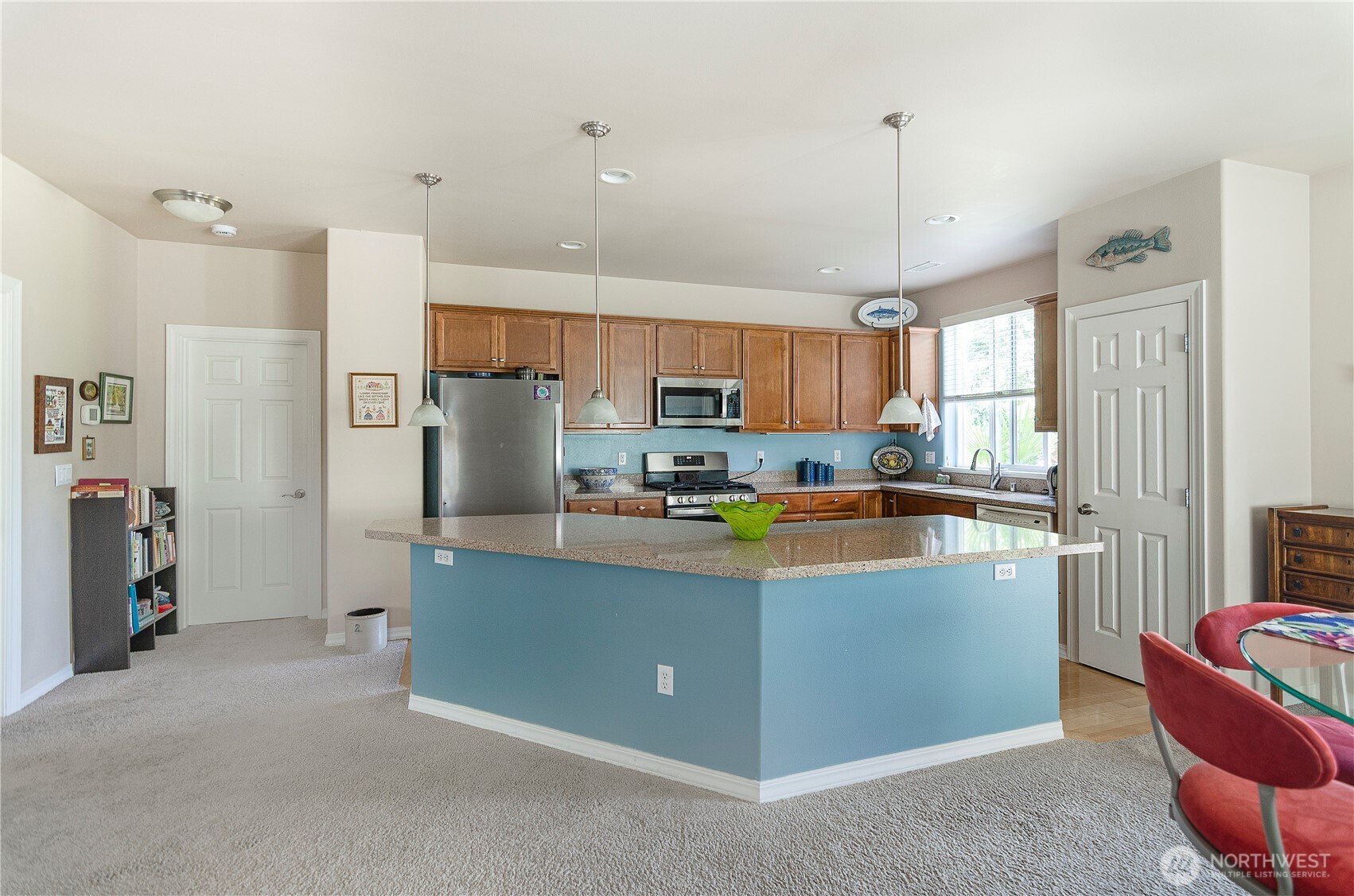 8210 Vashon Drive Property Photo 9
