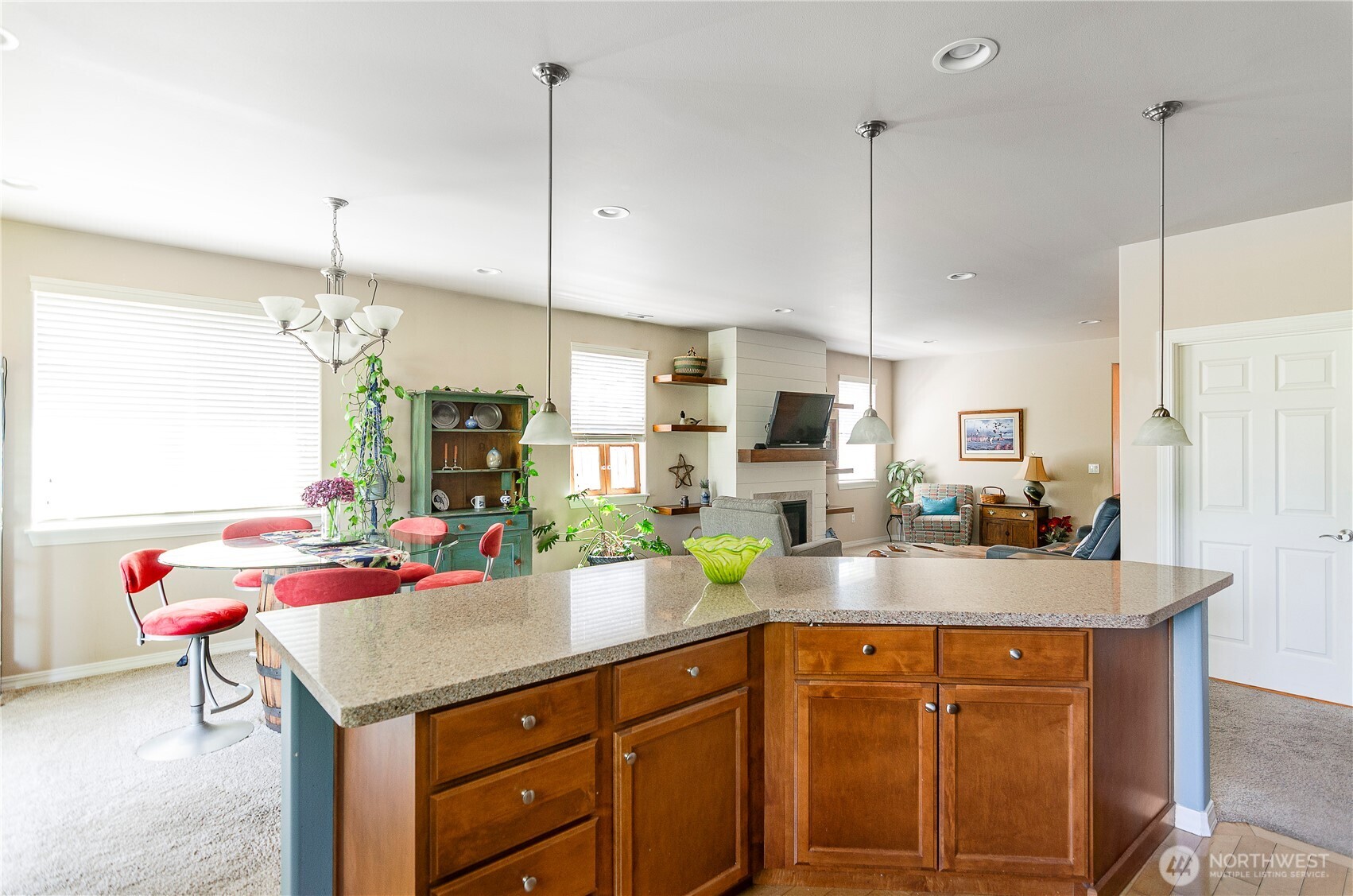 8210 Vashon Drive Property Photo 12