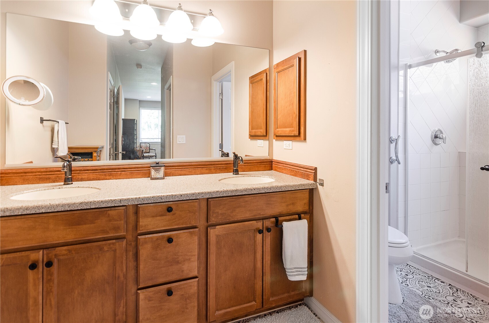 8210 Vashon Drive Property Photo 15