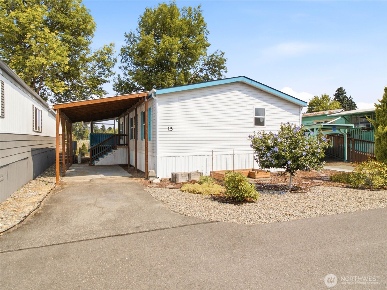 621 Nick Rd 15 Property Photo 3