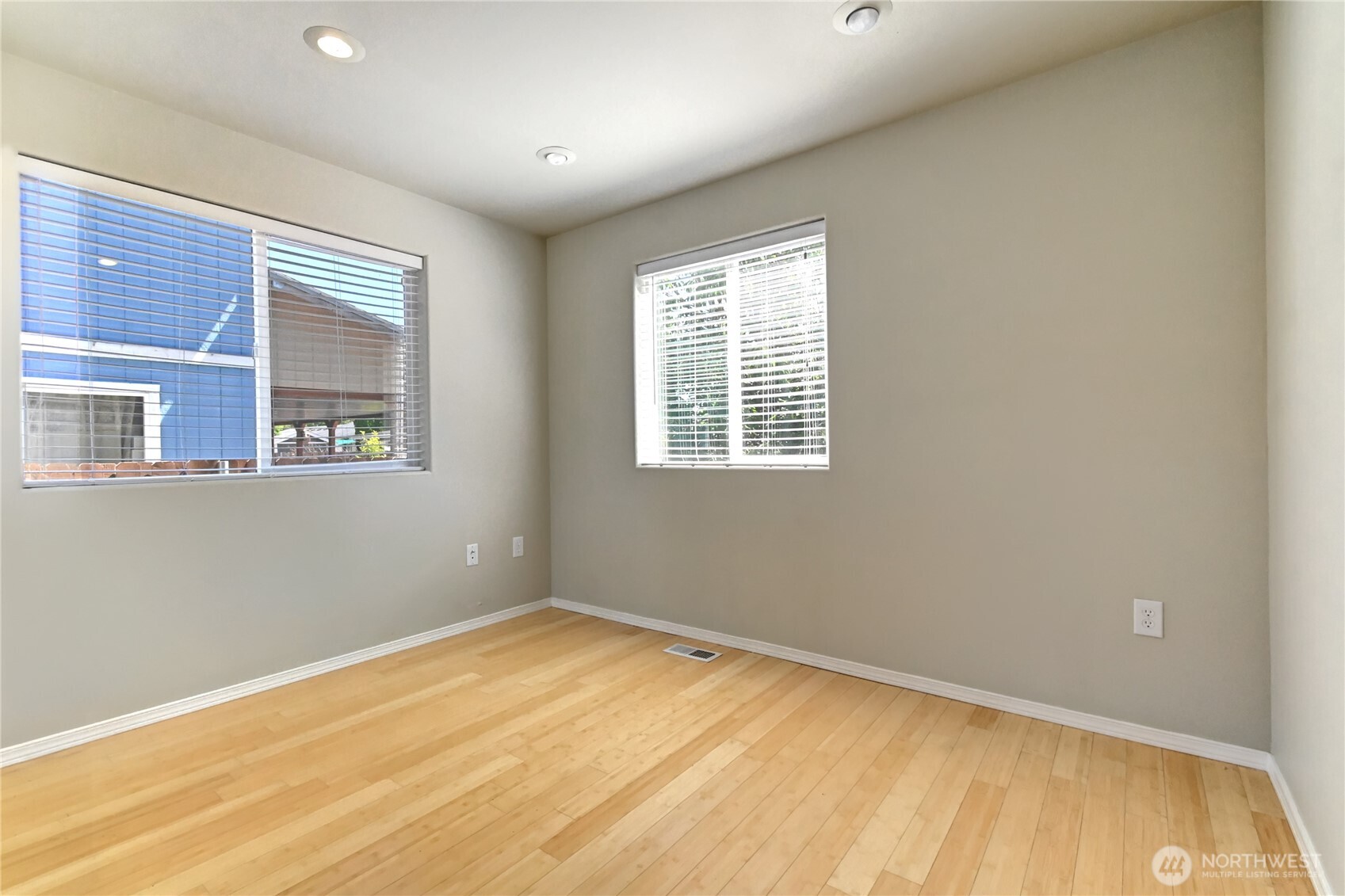 1608 E 66th Property Photo 5