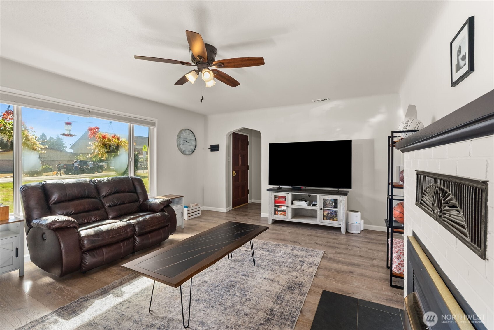 1013 Eshom Road Property Photo 8