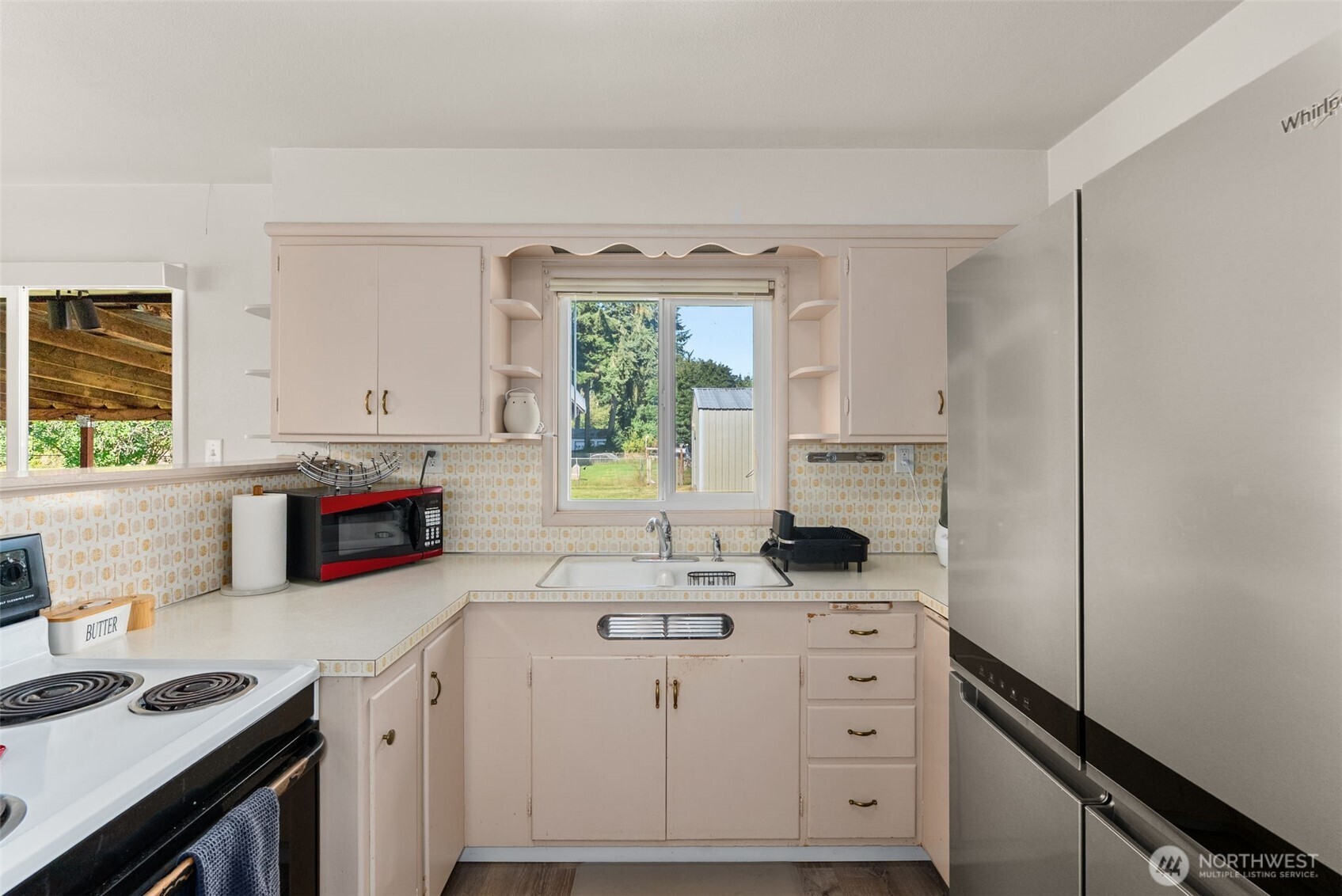 1013 Eshom Road Property Photo 10